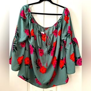 Blouse, Charlotte Russe, NWT, can be worn off the shoulder